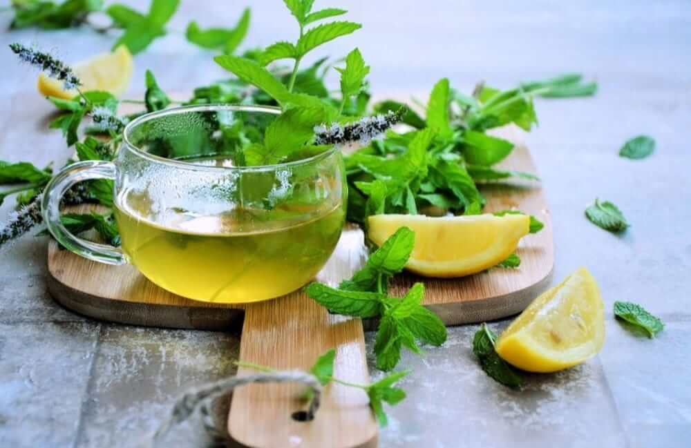 Peppermint Tea - Benefits, Uses, and Recipes